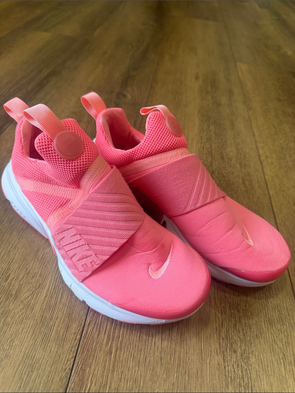 Women’s Kids Slip-On Athletic Shoes - pink  Size 5Y